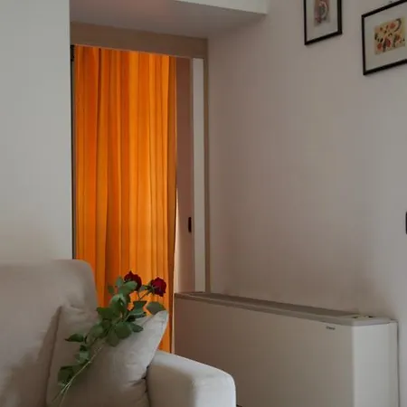 Sweet Apartment *